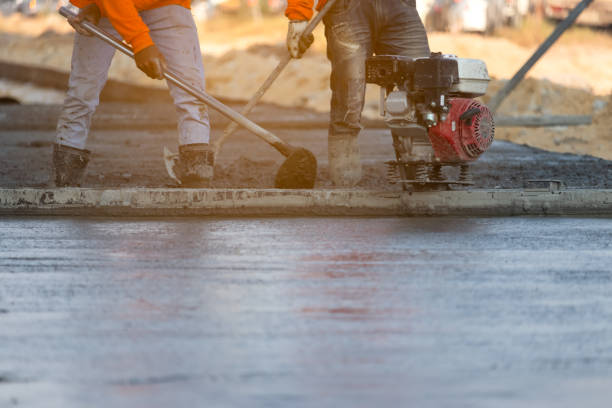 Best Commercial Concrete Contractor  in Hayward, WI